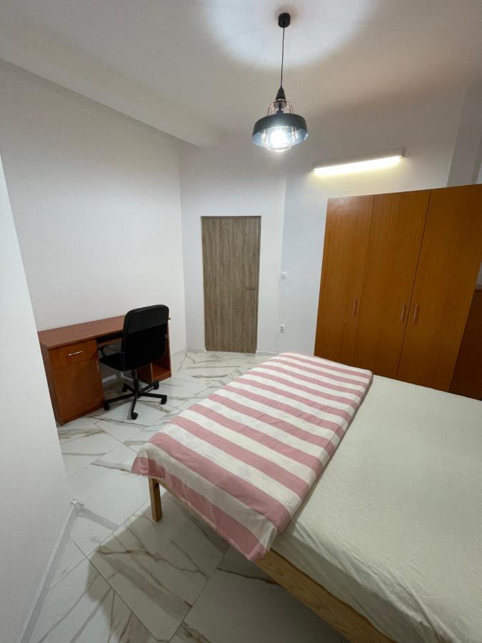 Apartment 3 In The Center Of *